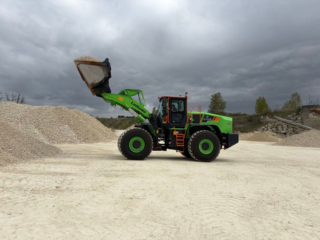 LiuGong déploie sa chargeuse électrique 870HE en France