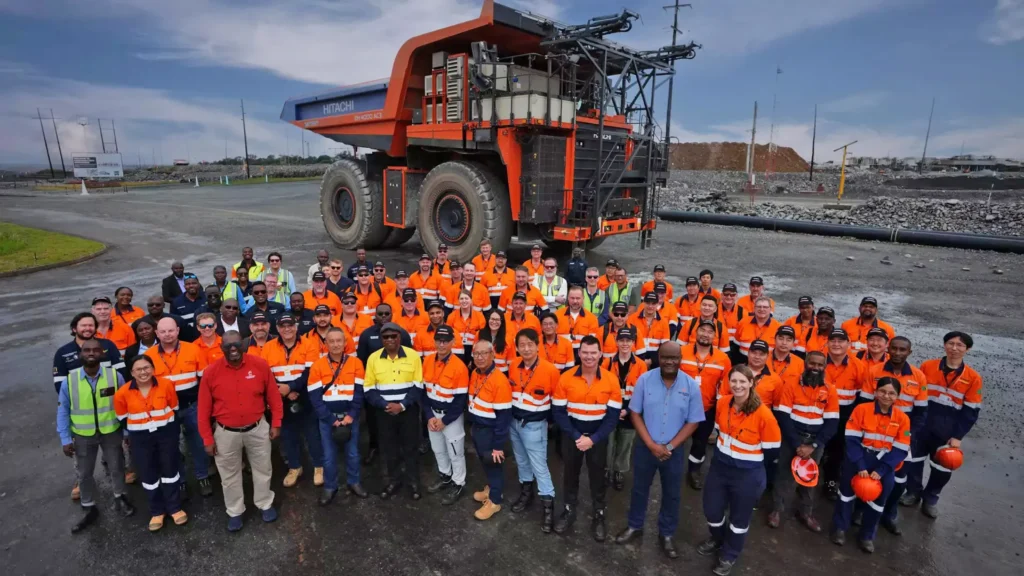 Crédit Hitachi Construction Machinery