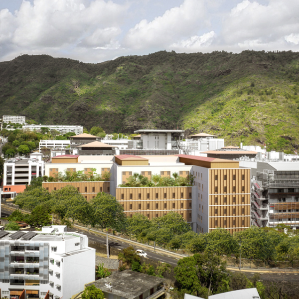 Centre hospitalier universitaire de La Réunion – Construction du Bâtiment Femme Parent Enfant ©BFPE