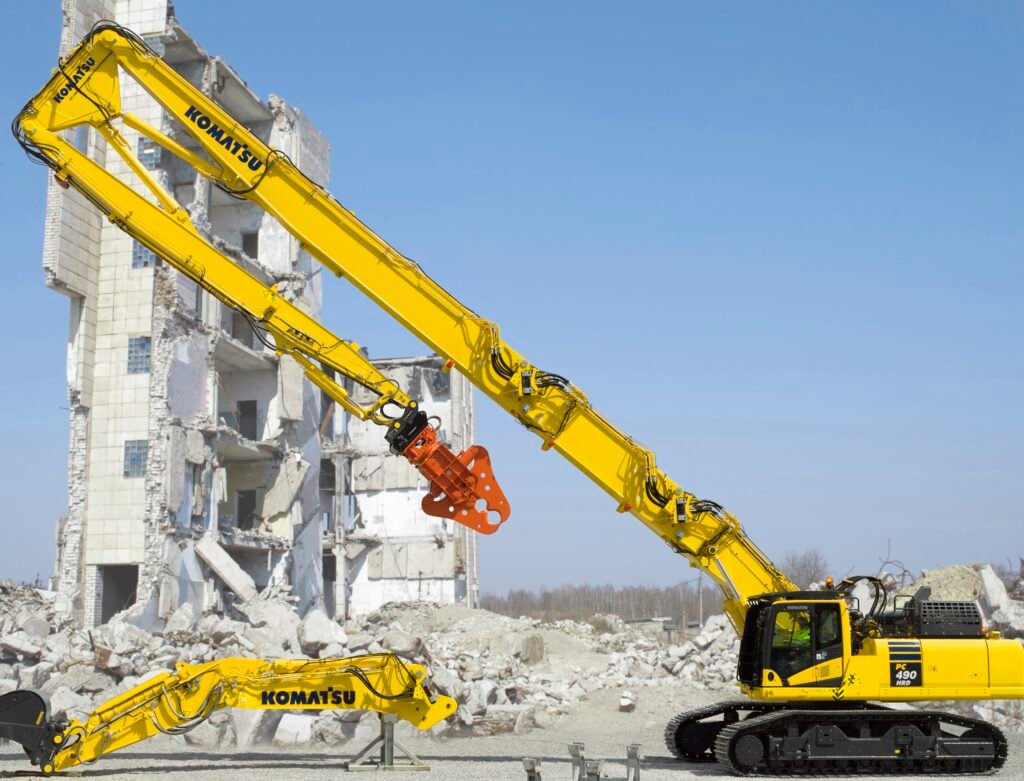 Komatsu et ses deux fers de lance