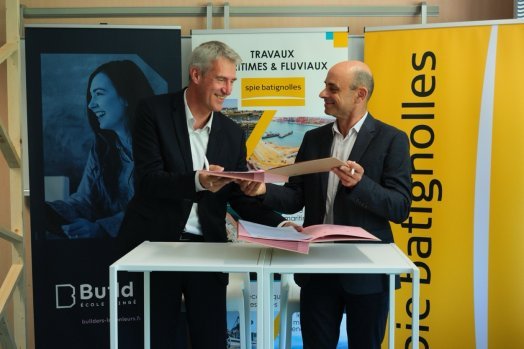 Jérôme Lebrun, Directeur de BUILDERS École d’ingénieurs et Yves Stassen, Directeur Technique TP, ETPO. Droits photo : BUILDERS École d’ingénieurs.