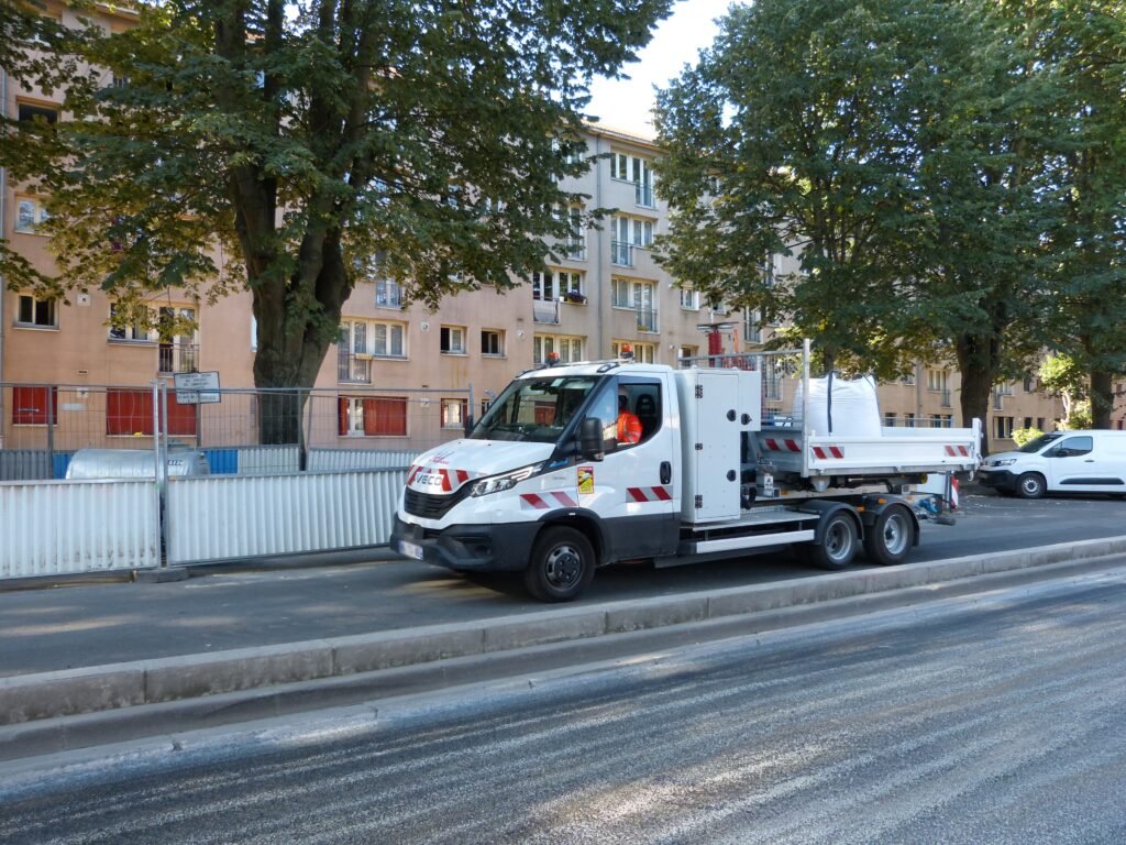 A Paris, Vinci Construction remplace un PL par un eDaily électrique